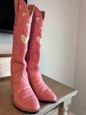City Boots brand Pink Heart Accent Women's Leather Cowboy Boots